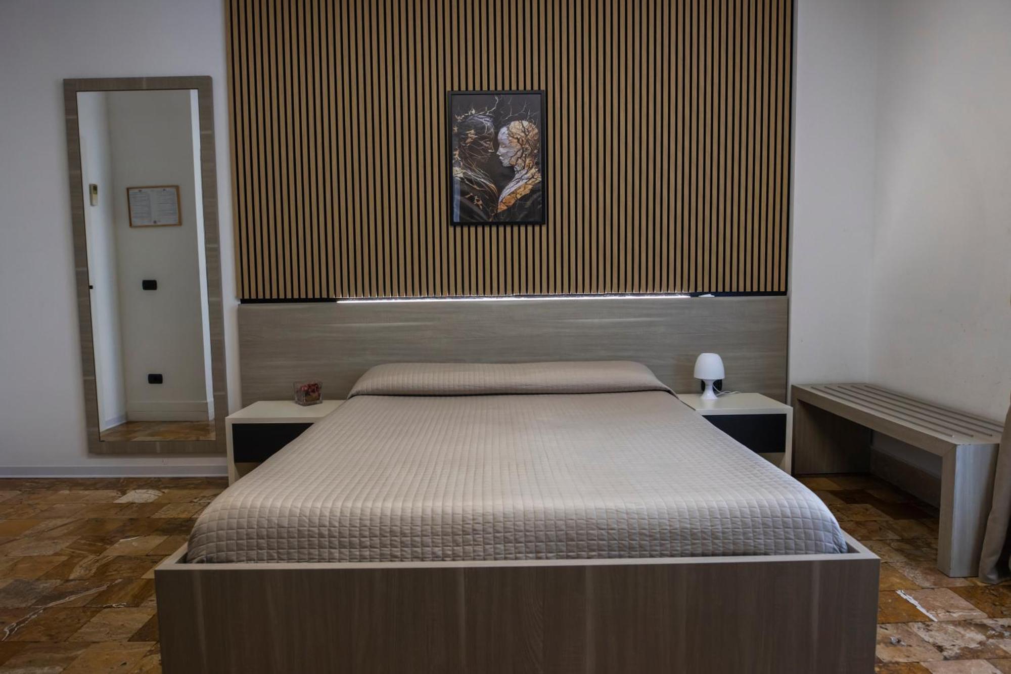 B&B Palazzo Storico Di Nicola 페스카라 외부 사진